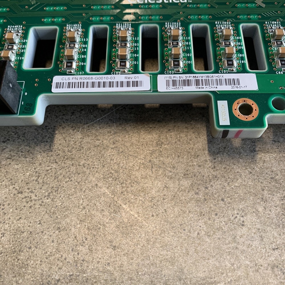 IBM 2076-524 Storwize V7000 Gen 2 Machine Dual Controller AHB2 Back Plane