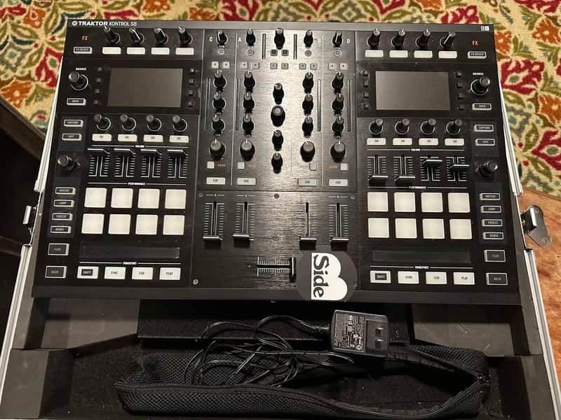 Native Instruments Traktor Kontrol S8  4-channel DJ Controller W/ USB Cable!