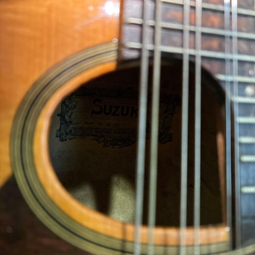 SUZUKI Mandolin M-30 with hard case