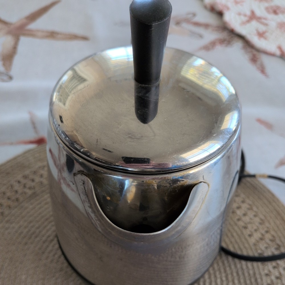 Farberware 134B Superfast Fully Automatic 2-4 Cup Electric Coffee Percolator Pot