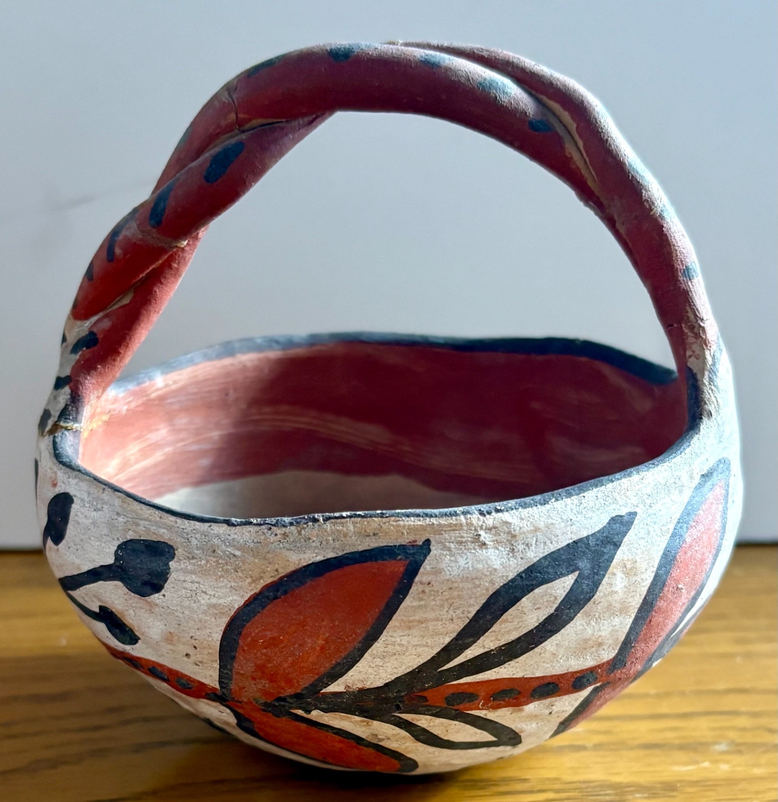 Antique Southwest NM ISLETA Pottery Bowl w/ Rope Twist Handle 4" x 4 1/4" AS-IS