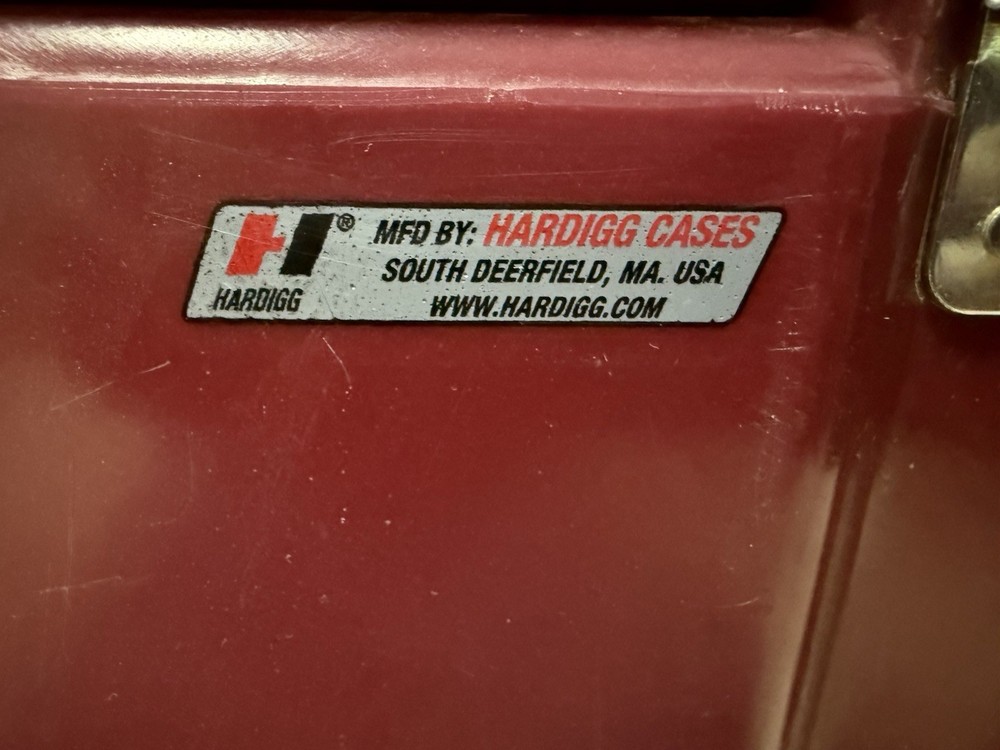 PELICAN HARDIGG CASE