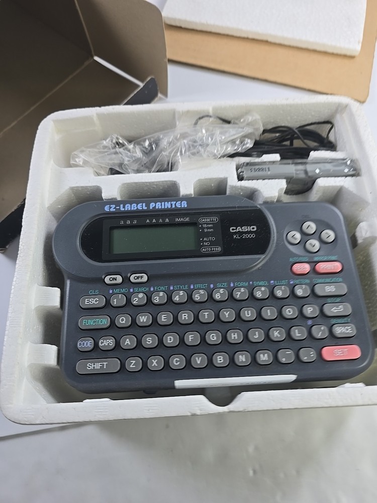 Vintage Casio EZ-Label Printer KL-2000