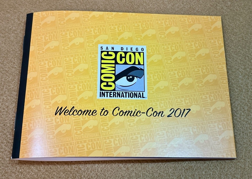 2017 SDCC COMIC-CON Box, Badge & “CC Eye” Pin, Walking Dead