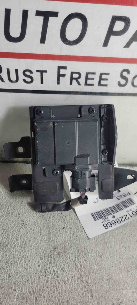 22 23 24 HYUNDAI TUCSON Camera/projector