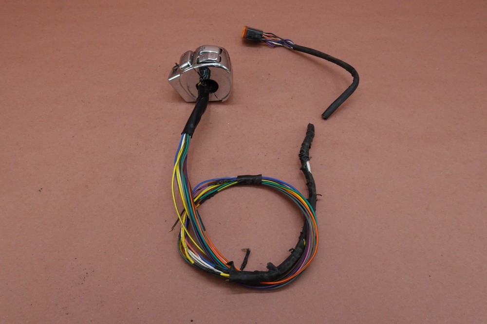 2000-2006 Harley Davidson Electra Glide LEFT HAND CHROME SWITCH