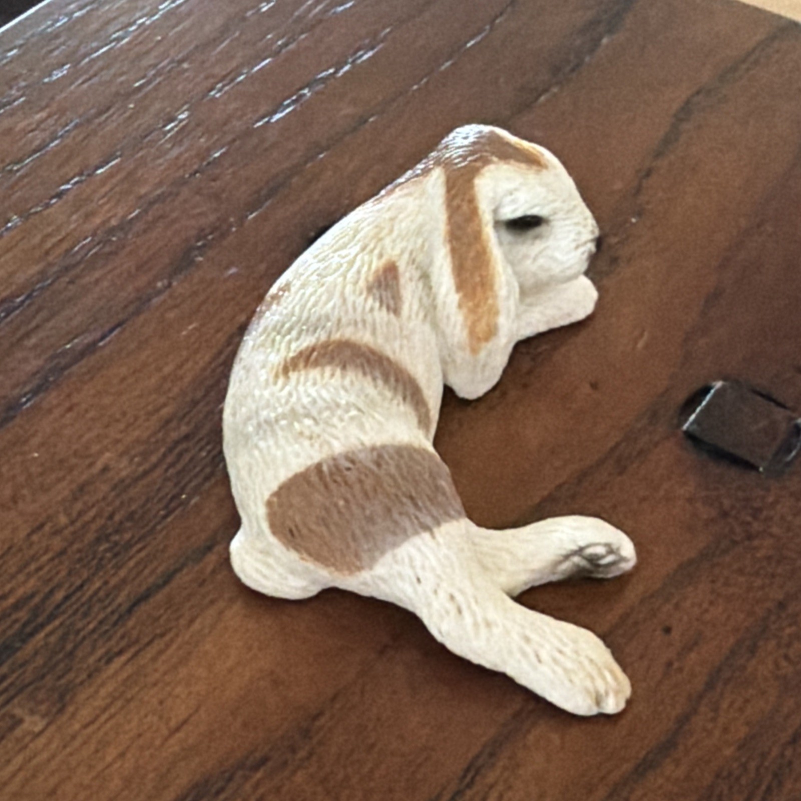 Schleich Rabbit Bunny Figure Lying Dwarf Lop Toy 2010