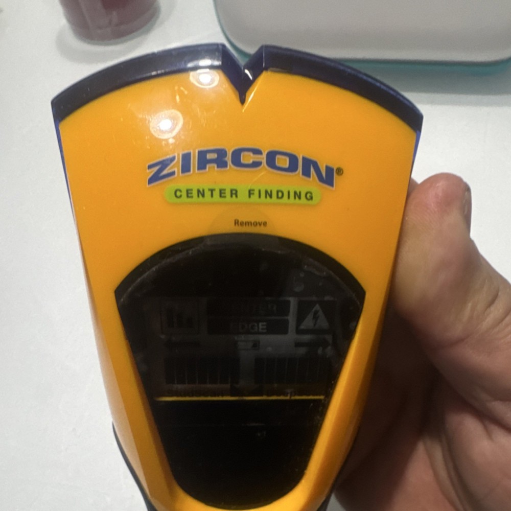 Zircon StudSensor L70 Stud Finder Digital Display & WireWarning Detection