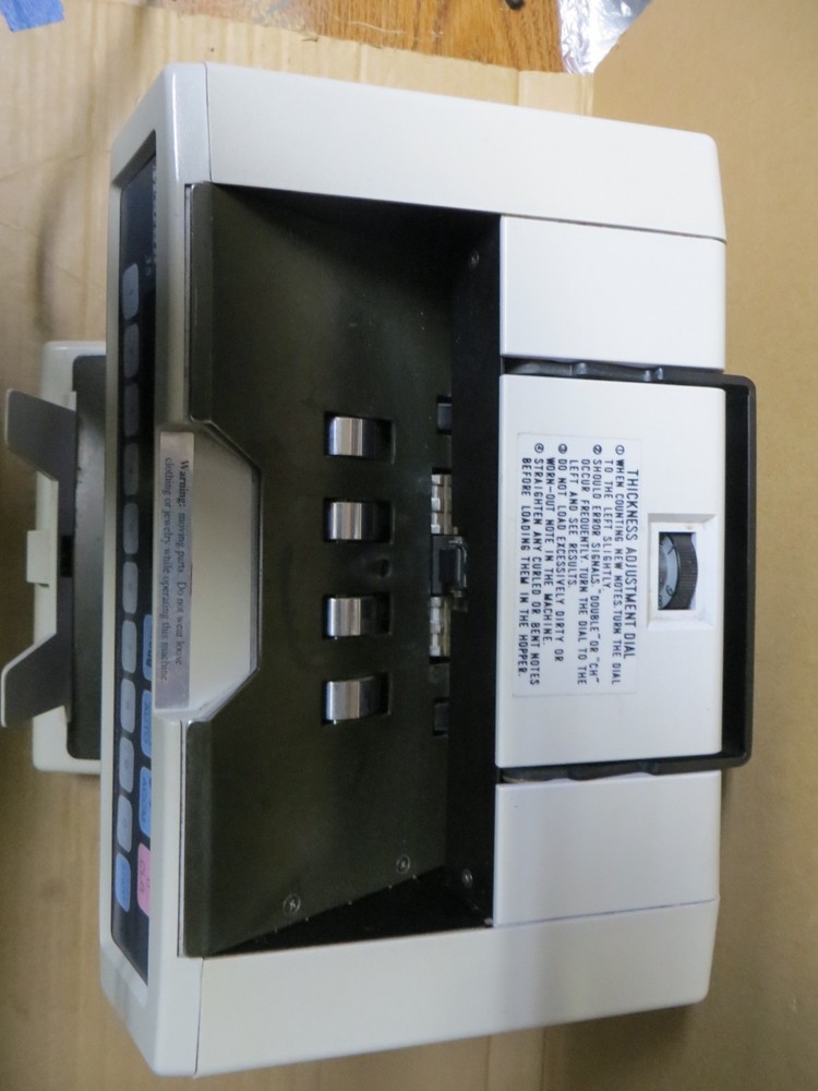 Magner 35DC Currency Counter Powers On Untested