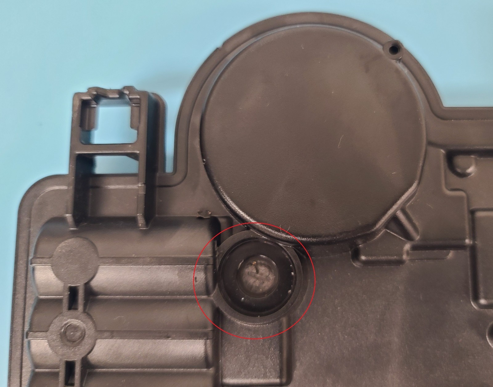 Enphase IQ8+ Microinverter (IQ8PLUS-72-M-US) MC4 no cap and mounting bracket