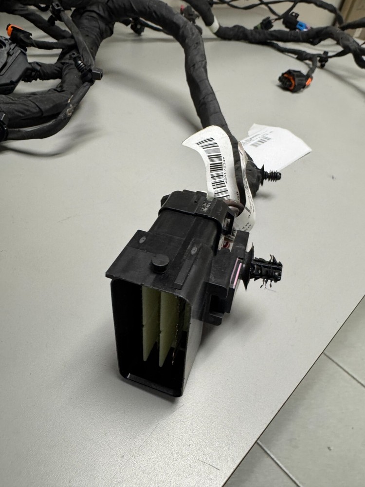 POLARIS HARNESS-ENGINE (PRE-OWNED) - 2417334