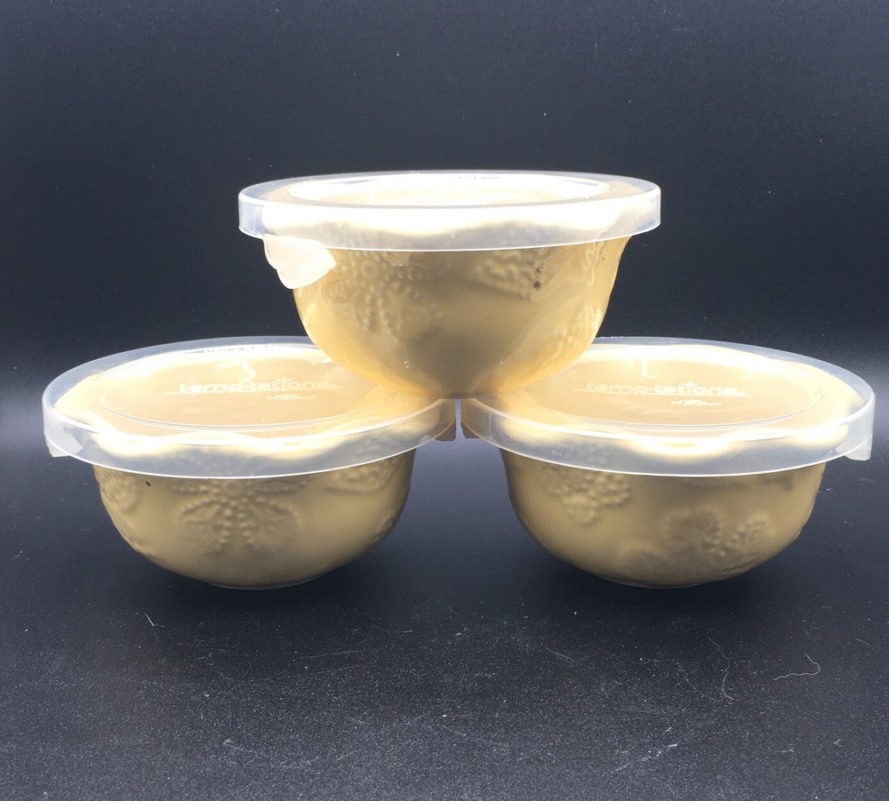 Temptations Bakeware Spring Yellow Butterfly Ramiken Set with Lids