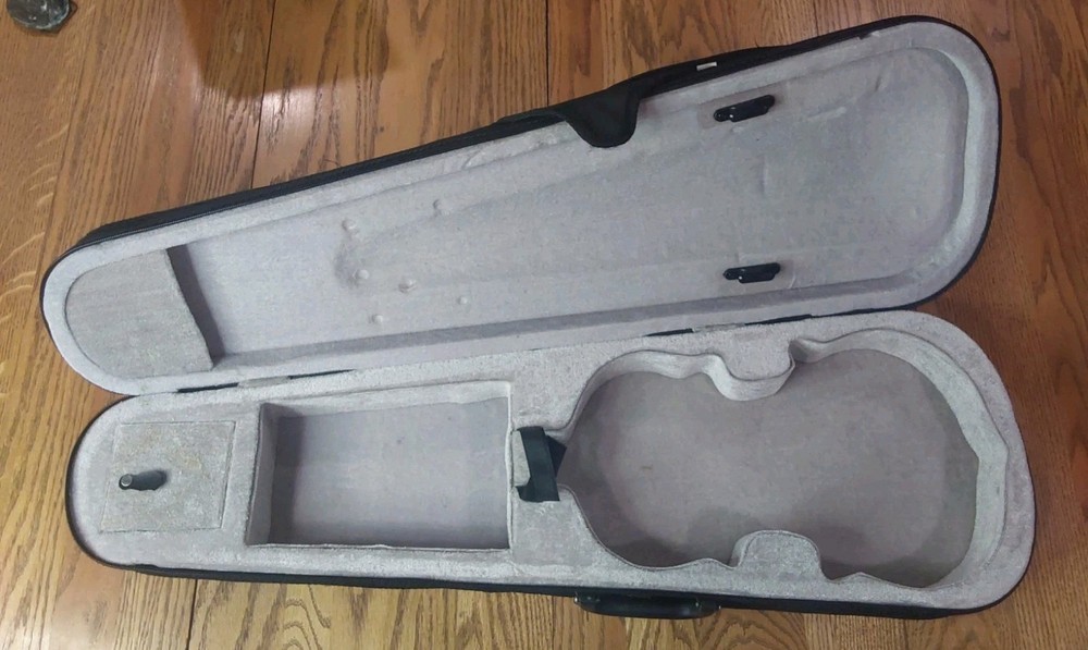 Lightweight BLACK VIOLIN CASE with Soft Silver & Gray Lining (SIZE: 4/4)