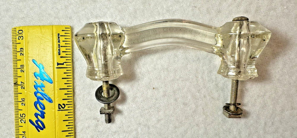 Lot of 4 CLEAR GLASS HANDLE DRAWER PULLS & One KNOB PULL