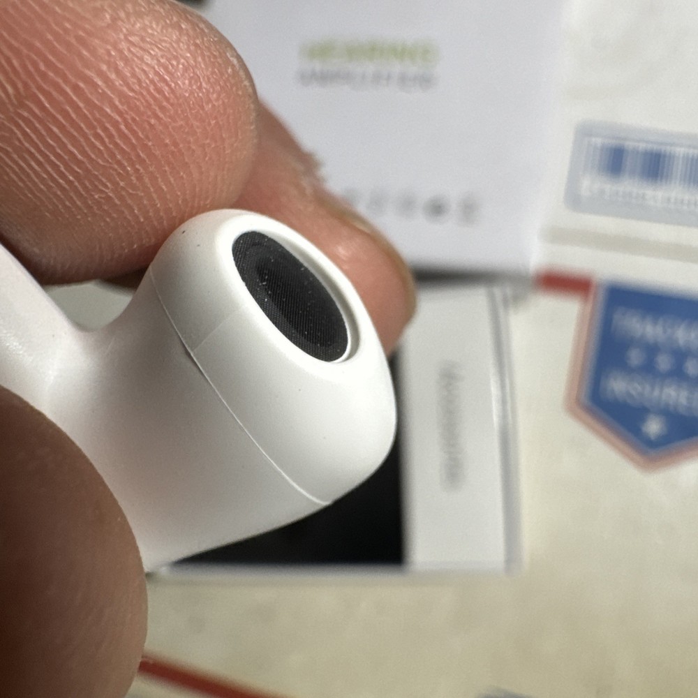 Sonority Hearing Aids Noise Canceling Device w/Charging Case