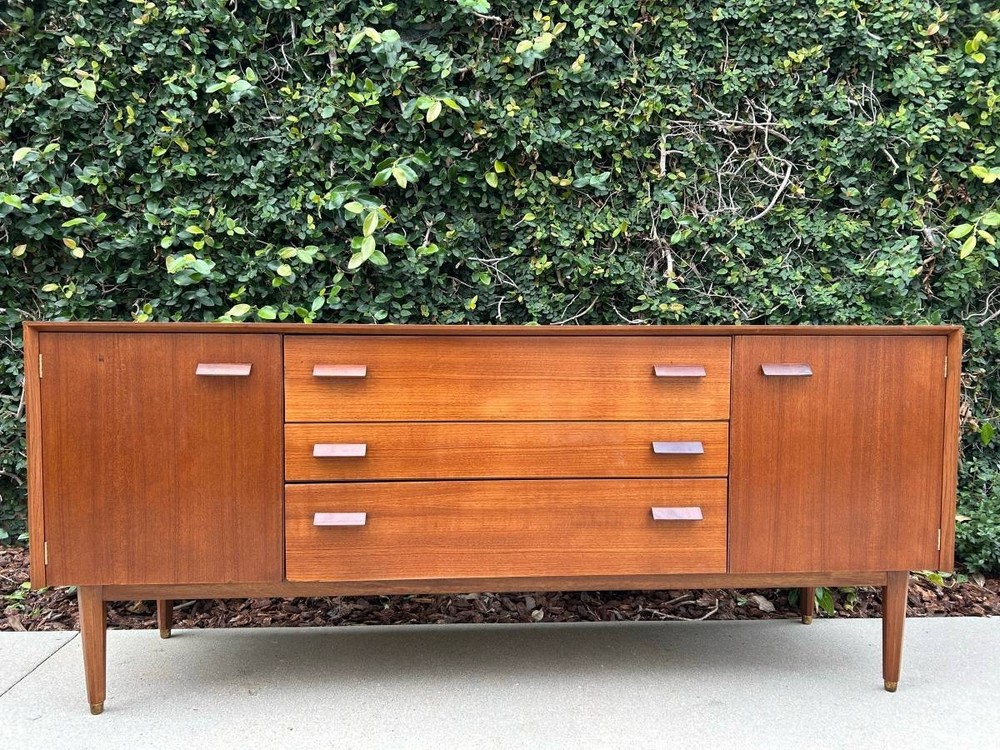 Mid Century Modern Credenza/Sideboard by G-Plan