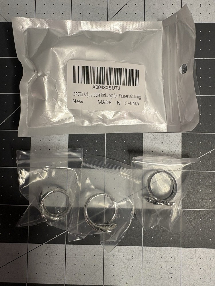 SwanLoop: Adjustable Knitting Loop Ring Set - Enhance Your Knitting Speed with S