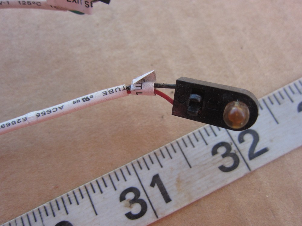OPB11228E OPB11228S Integrated Circuit, used