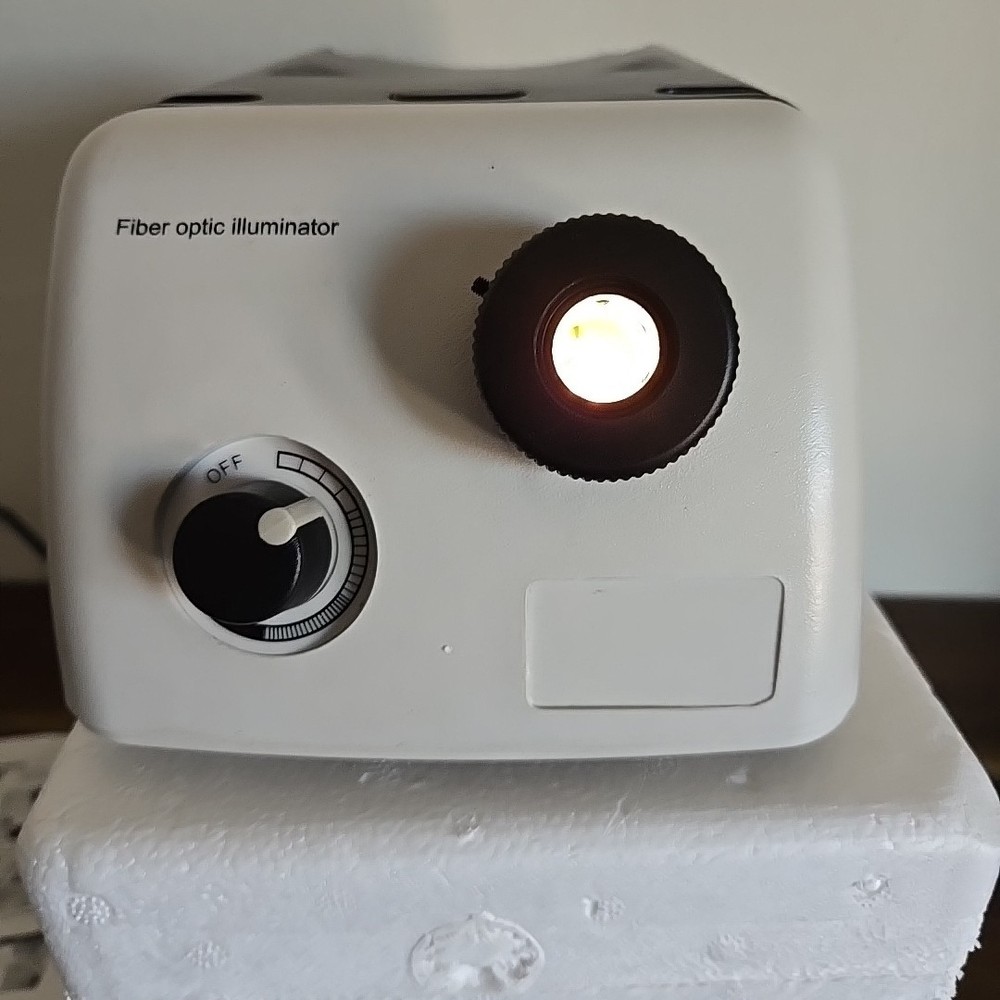 View Solutions Fiber Optic Illuminator