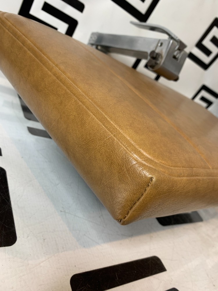 Midmark Ritter 75 119 Evolution Power Exam Table Chair Tan Adjustable Headrest