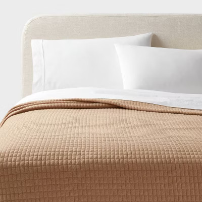 Full/Queen Jersey Quilt Light Brown - Threshold