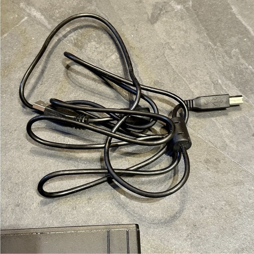 MICROS RESTAURANT DISPLAY CONTROLLER MODEL DT166 INPUT DC12V 2A + POWER CORDS