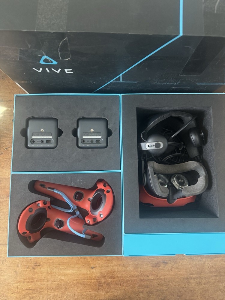HTC Vive Virtual Reality VR Full System