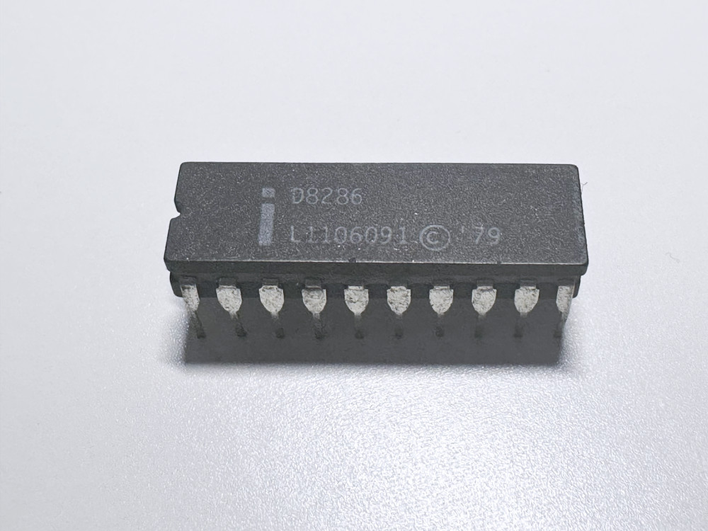 1X D8286 INTEL Octal Bus Transceiver 8-Bit 3-State Ceramic IC CDIP-20