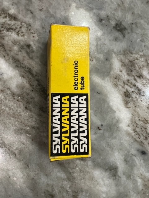 Sylvania Electronic Tube 10LE8 NOS