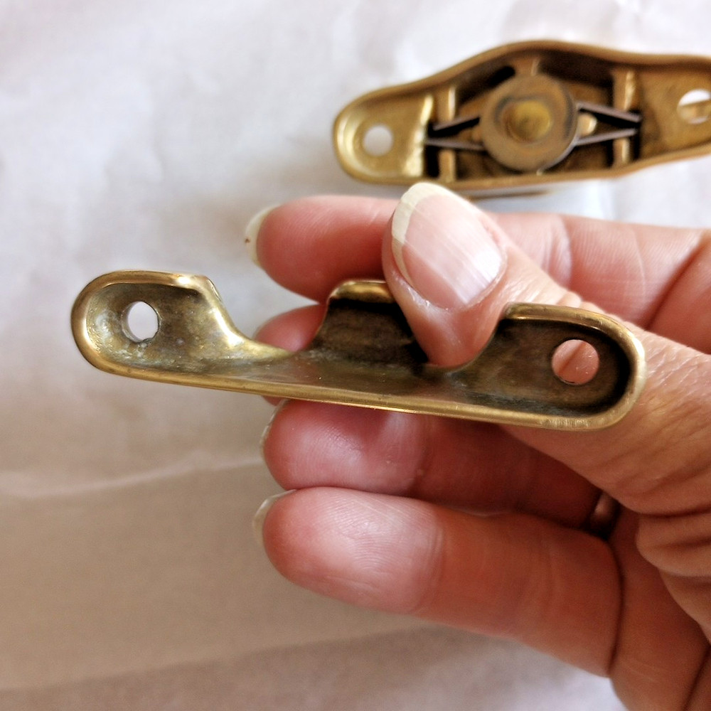 1 NOS Solid Brass Window Sash Lock & Keeper no screws