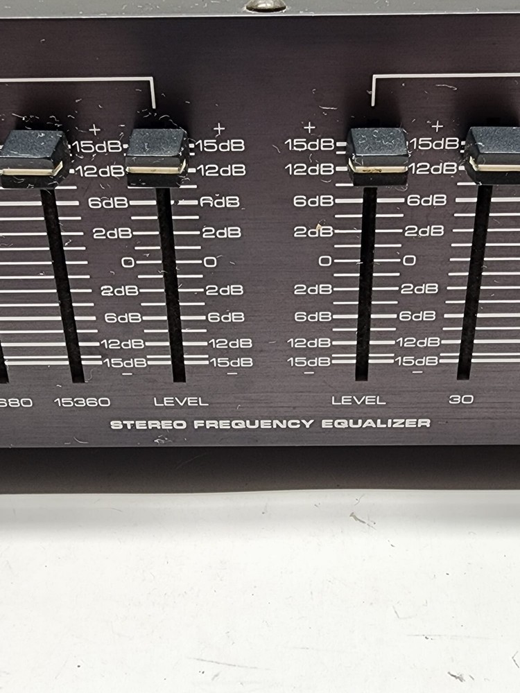 NUMARK EQ 2450 Sterio Frequency Equalizer