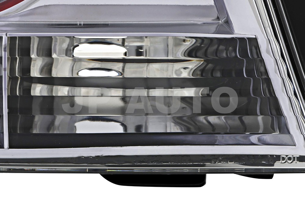 For 2001 Lexus IS300 Tail Light Set Driver and Passenger Side