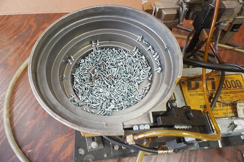 DTI Model 5000 Automatic Feed Screwdriver