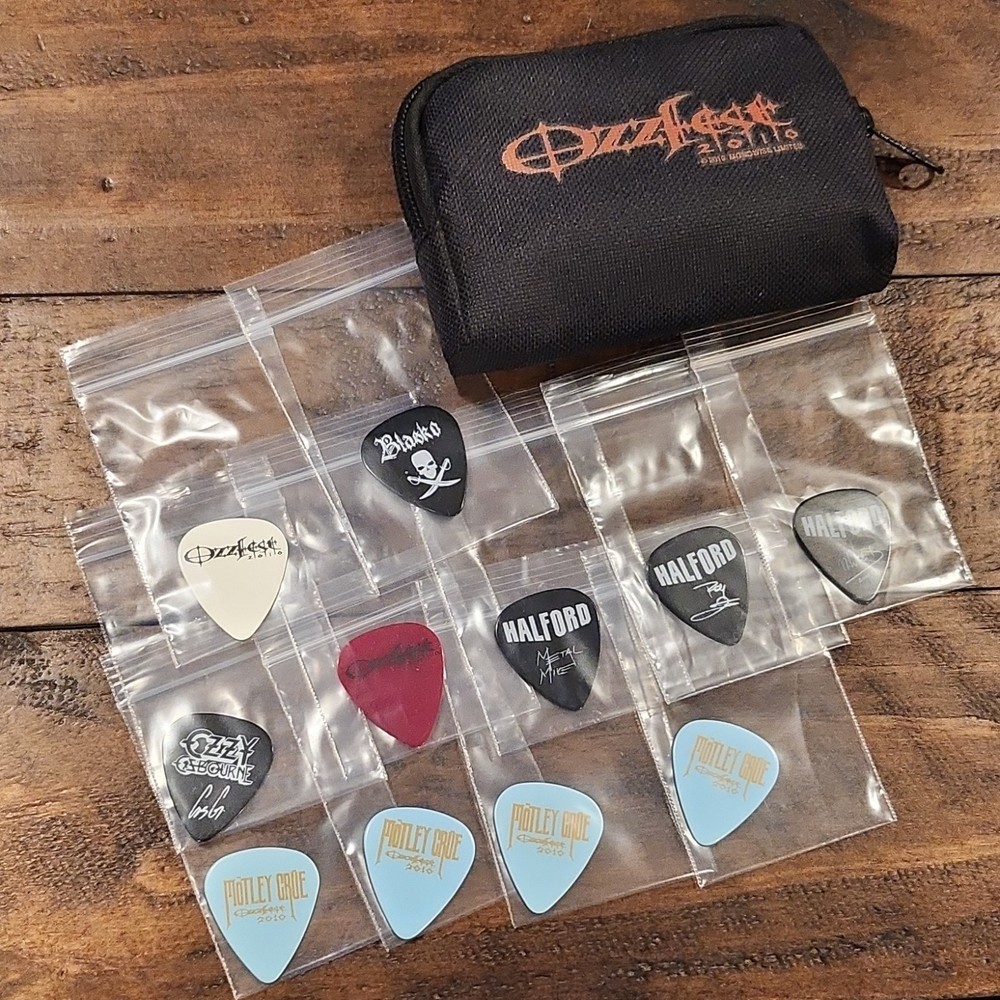 Ozzy Osbourne Ozzfest 2010 Guitar Pick Set w/ Halford, Mötley Crüe & Case