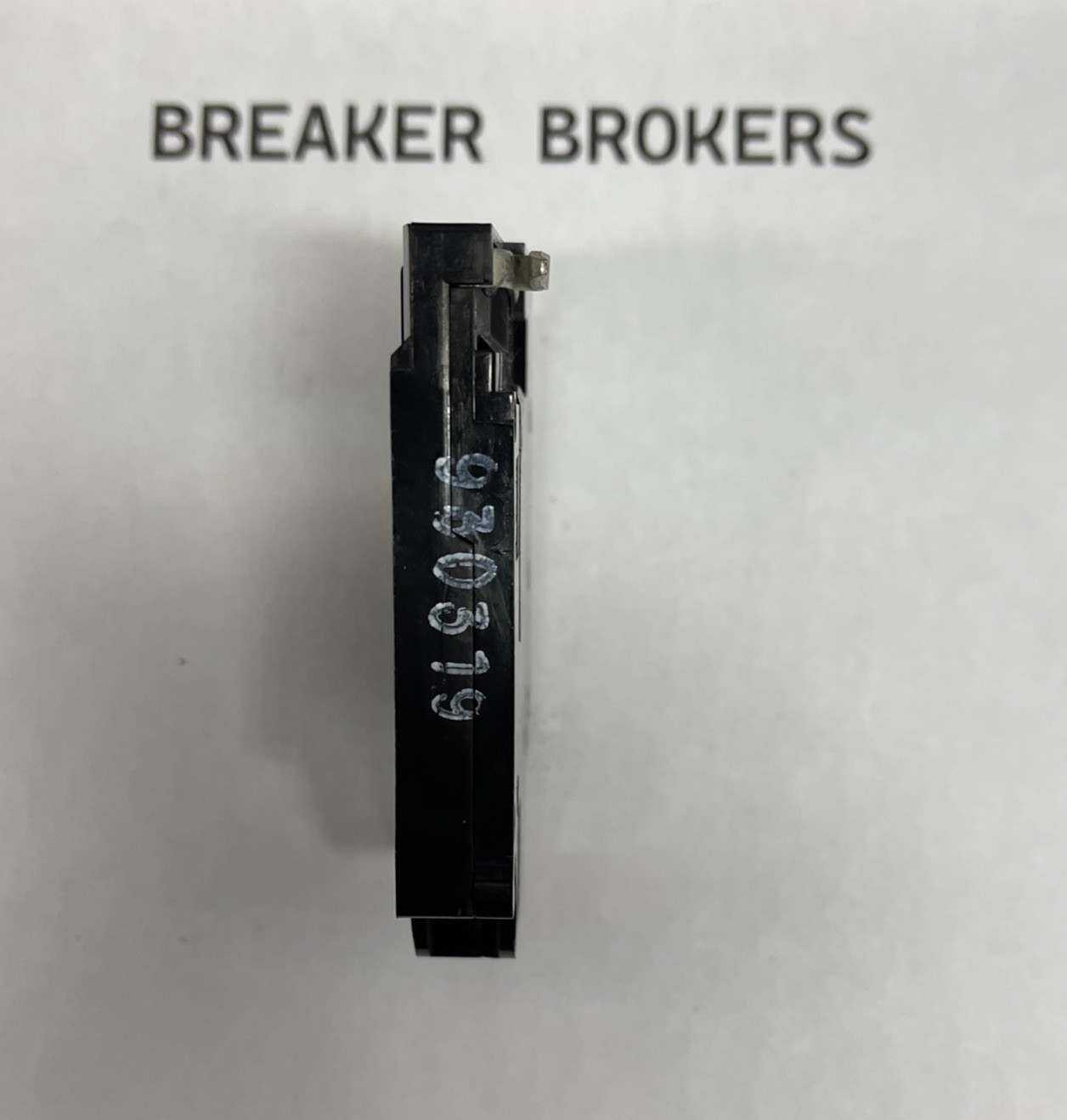 Challenger Crouse Hinds A120L MH120L 1 pole 20 amp 120v Left Hk SHIPS TODAY FAST