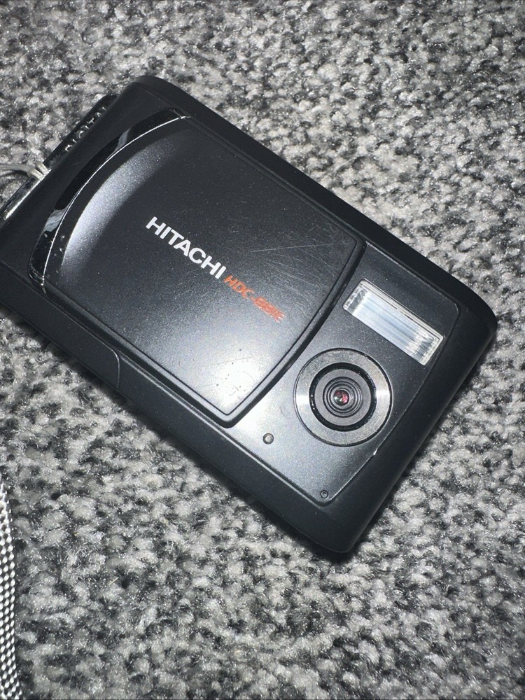 Hitachi HDC 88 Idc Digital Camera Preowned Requires Charging Cable