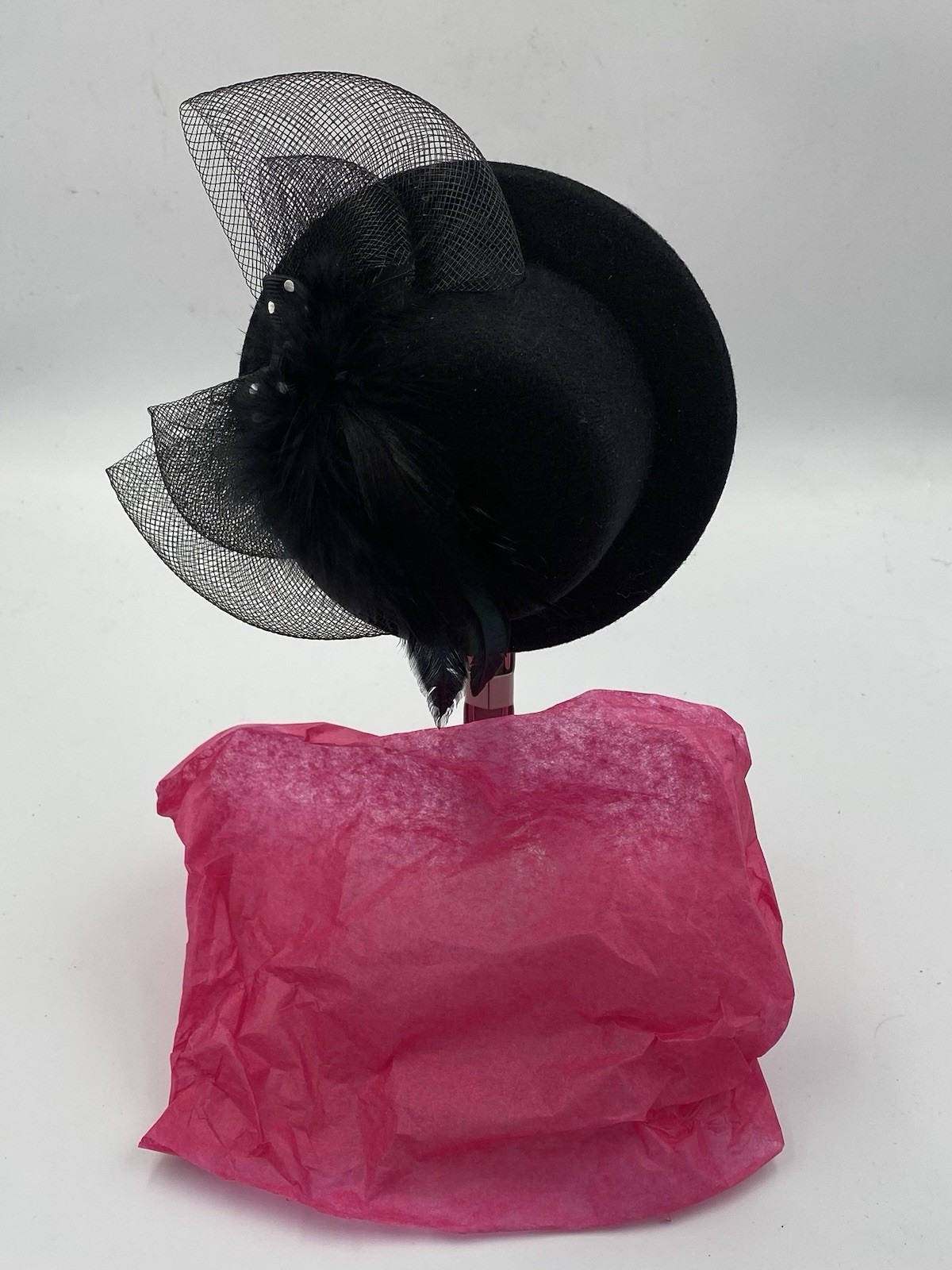 FASCINATOR Black VELVET Hat W/NETTING & FEATHER Party KENTUCKY DURBY