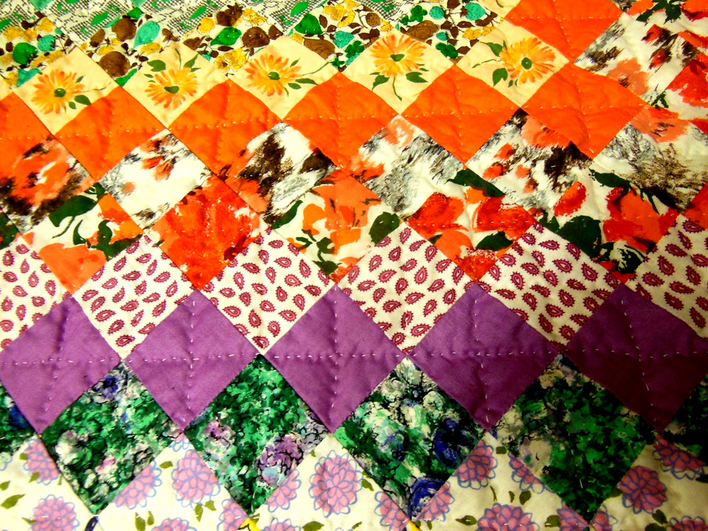 VTG UNUSED UNWASHED HAND & MACHINE STITCHED TINY PATCHWORK POSTAGE STAMP QUILT