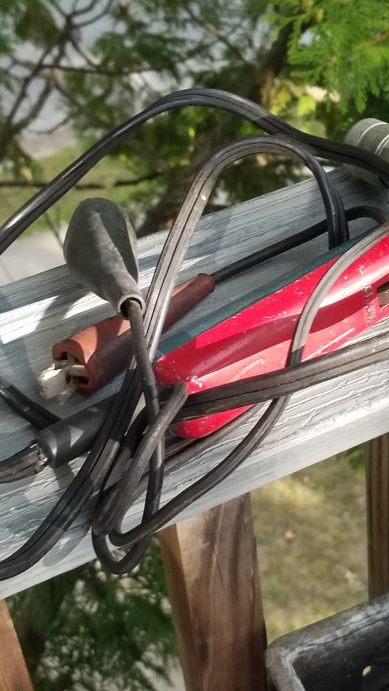 VINTAGE SUN AUTO COMPRESSION TESTER AND SUNLINE INDUCTIVE TIMING LIGHT