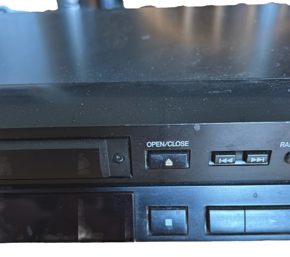 Panasonic DVD, CD, Video DVD RV31 Player. No Remote