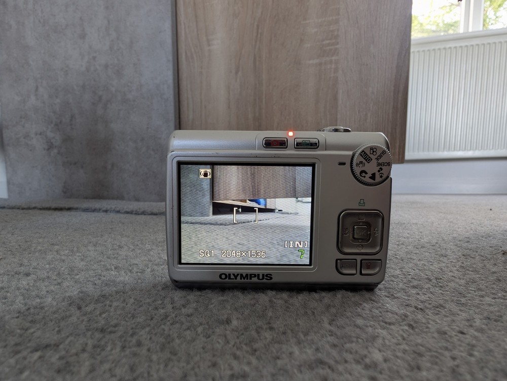 Olympus Digital Camera FE-210 7.1MP Silver Tested. AA Batteries Required.