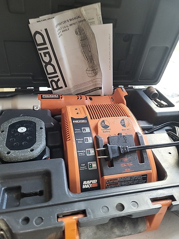 Ridgid 12v 1/4in Impact Driver Right Angle R82233
