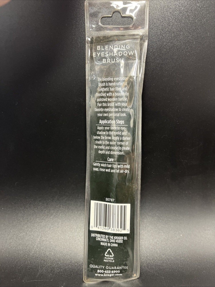 Kroger Blending Eyeshadow Brush #30787