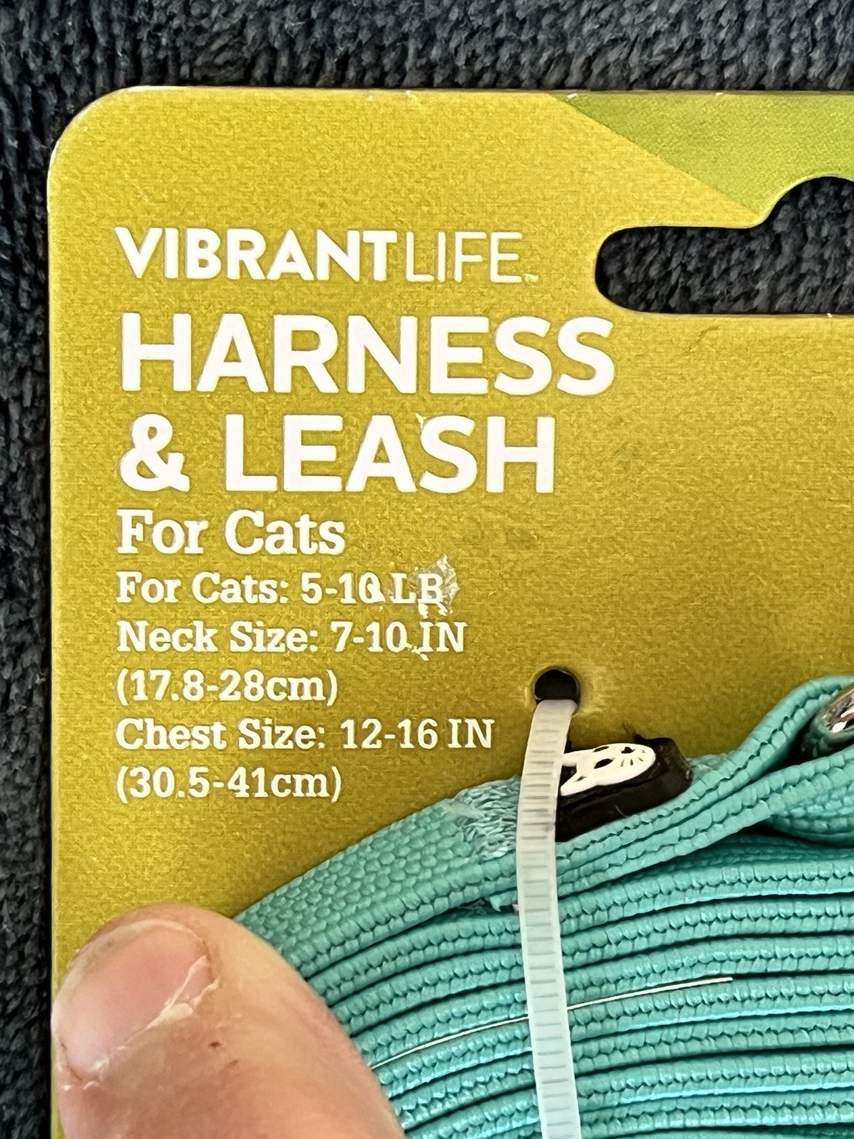 BLUE SUSHI DESIGN Vibrant Life Harness + Leash for Cats - One Size 5 - 10 lbs
