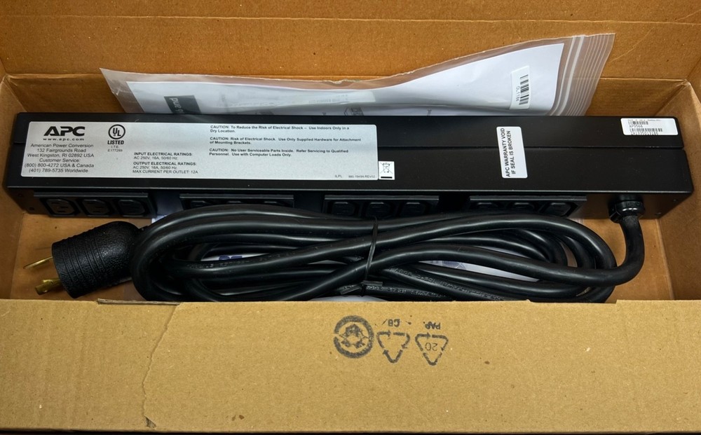 (OPEN BOX) APC AP9566 Basic Rack PDU NEMA L6-20P input and C13 Outlets 208V
