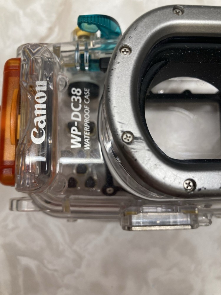 Canon WP-DC38 Waterproof Photography Camera Protector 40m/130ft Untested