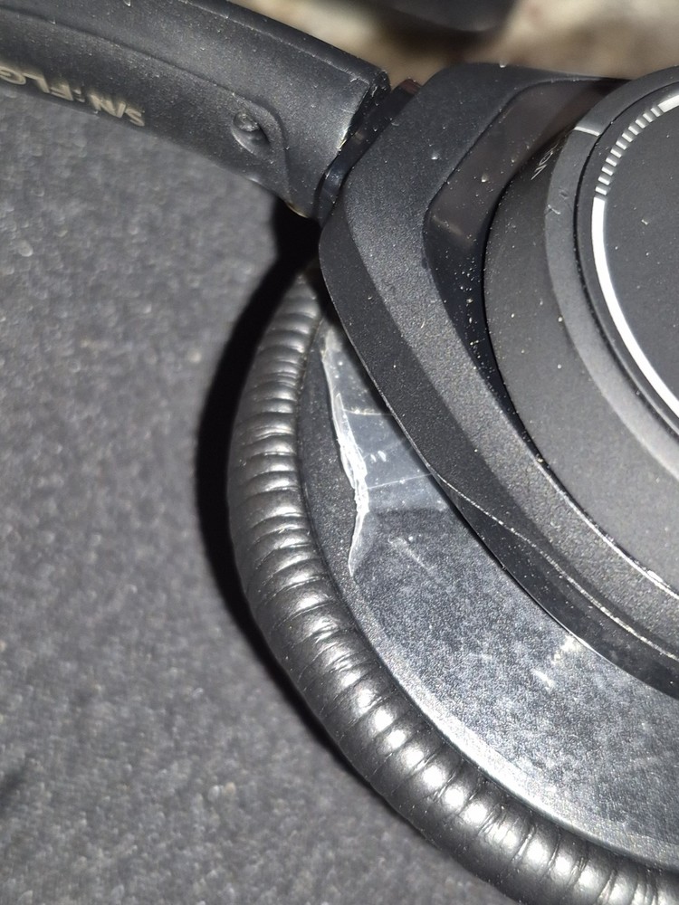 Platronics Voyager Focus UC B825 Wireless Headset