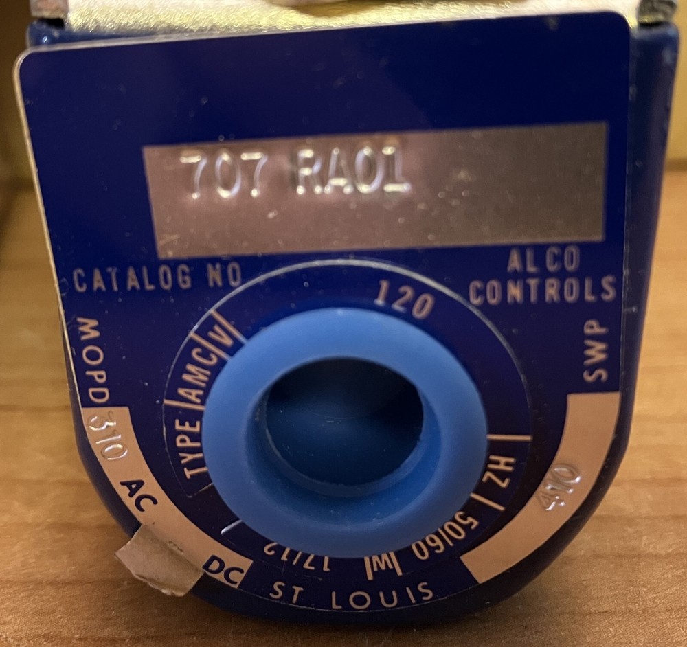 Carrier EF 19ZE 120 Unloader Coil NOS