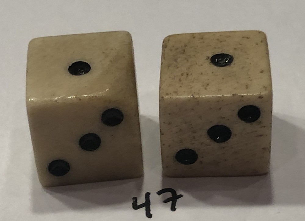 Vintage Pair Bone (Bovine) Dice 7/16”