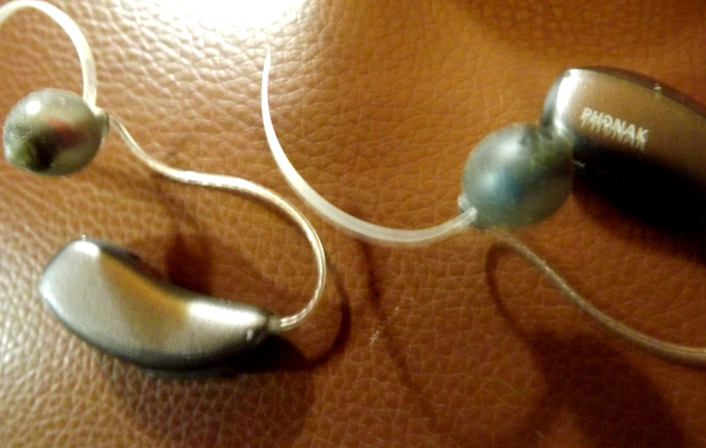 Phonak rechargeable hearing aides used